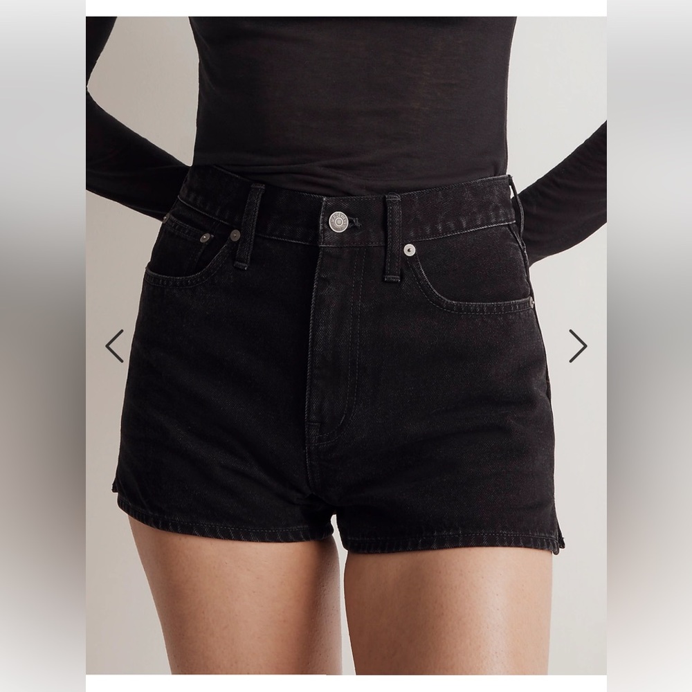 NWT Madewell The Momjean Short Short Size 25 High waisted black denim shorts